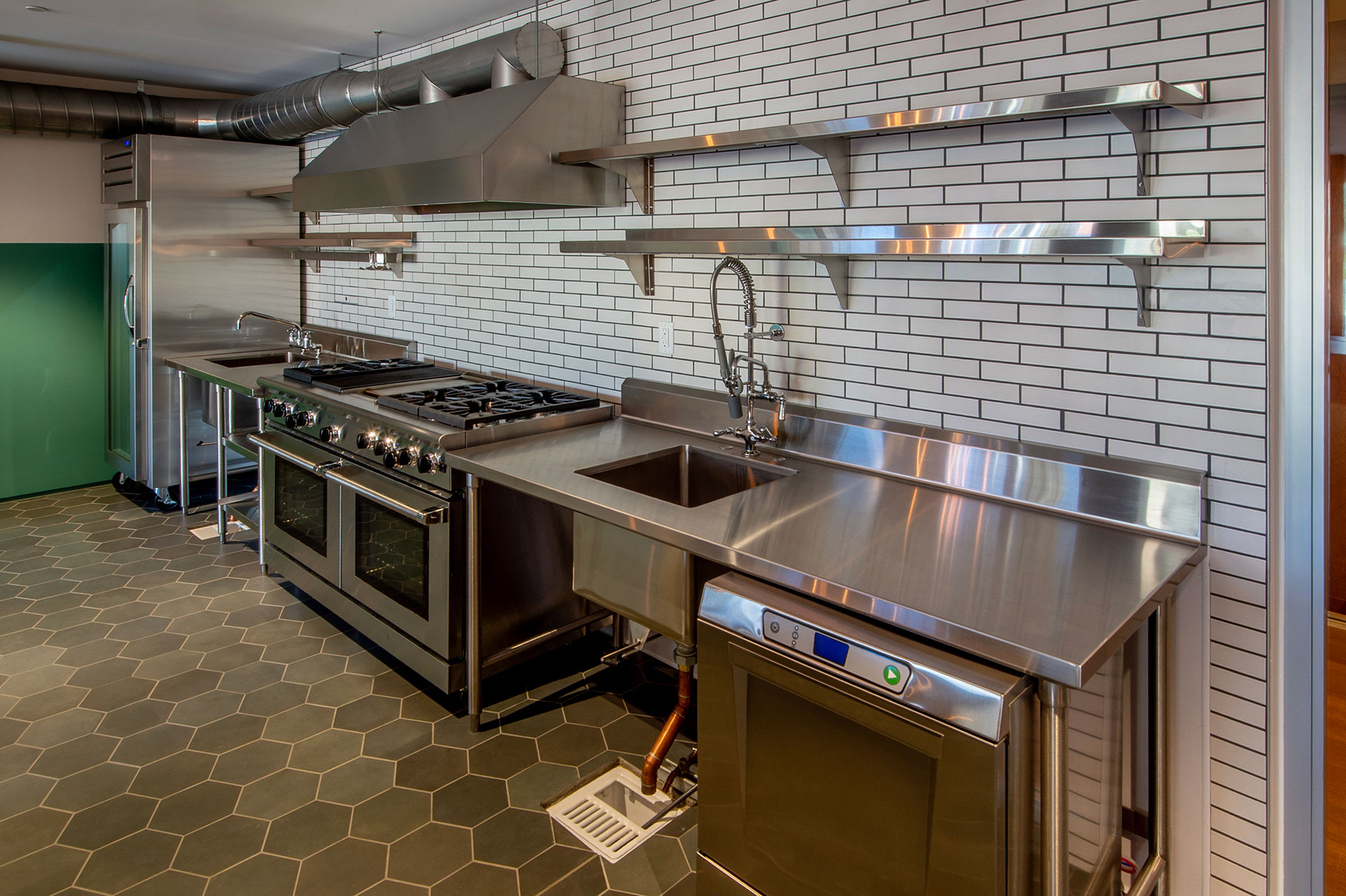 Commercial kitchen handed back clean and ready for use